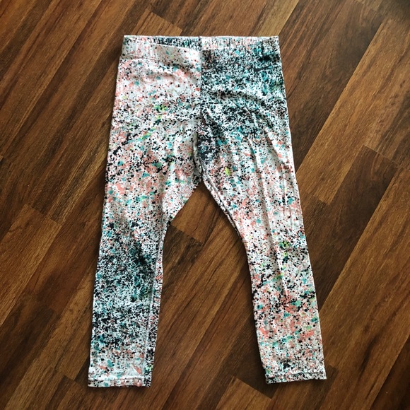 Nike Pants - SPLATTERED CROPPED NIKE LEGGINGS